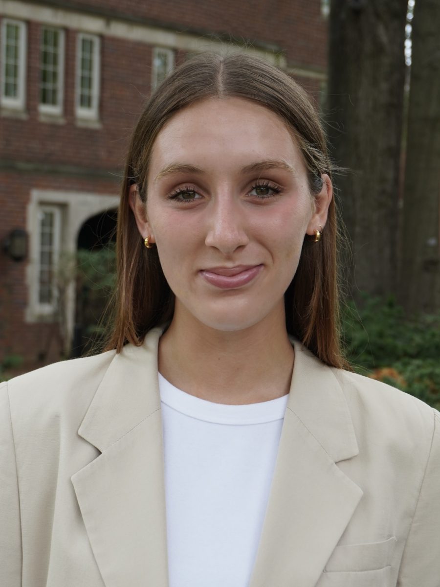 Headshot of Elena Huber